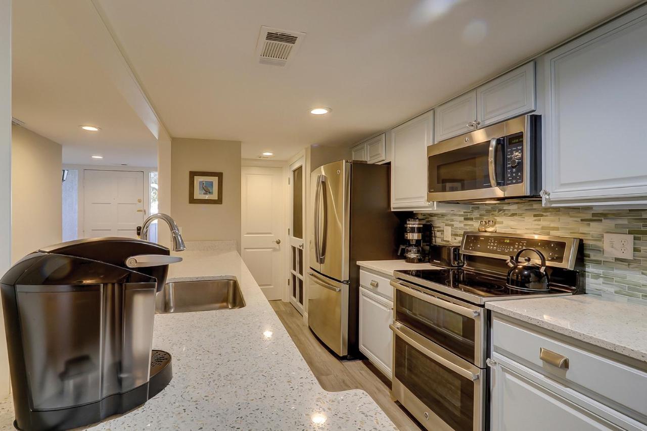 Luxury Updated New Kitchen New Floors, New Tvs, Bikes & Beach Gear Included Hilton Head Island Bagian luar foto