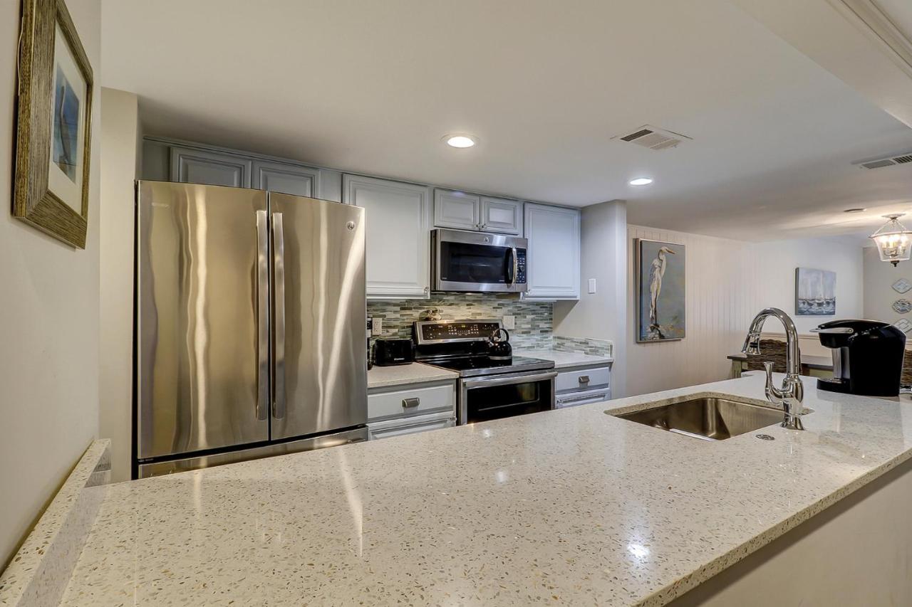 Luxury Updated New Kitchen New Floors, New Tvs, Bikes & Beach Gear Included Hilton Head Island Bagian luar foto